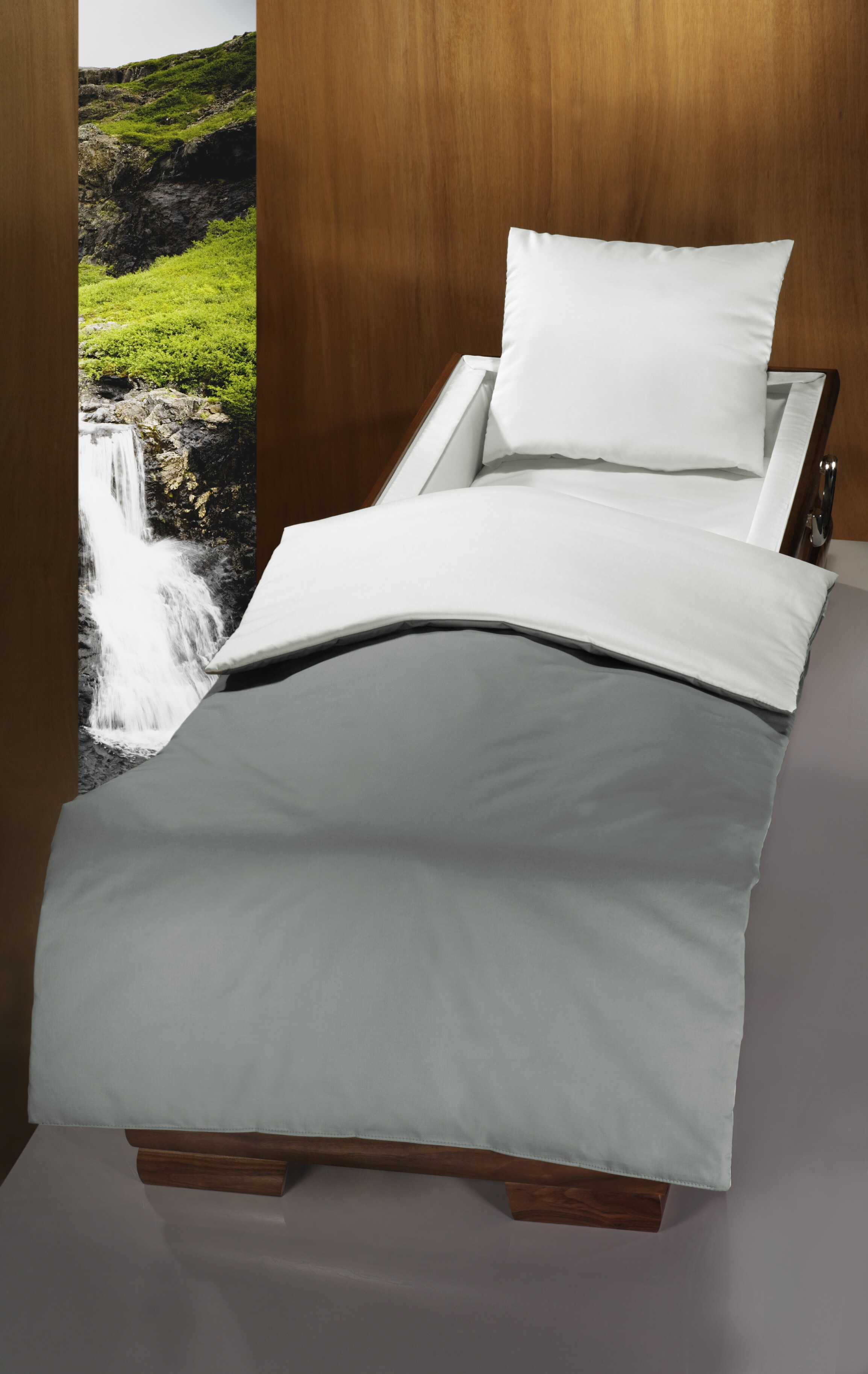 Deckengarnitur 0112  tv Janus II, Kissen: BW elfenbein, Decke BW: elfenbein/schilfgrün, Öko-Linie