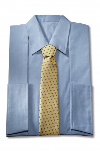Herrenkleid Nr. 271 Baumwolle taubenblau, mit gelb/blau gepunkteter Krawatte